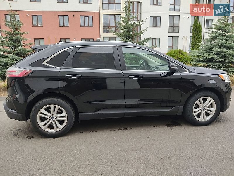 Позашляховик / Кросовер Ford Edge 2019 в Рівному
