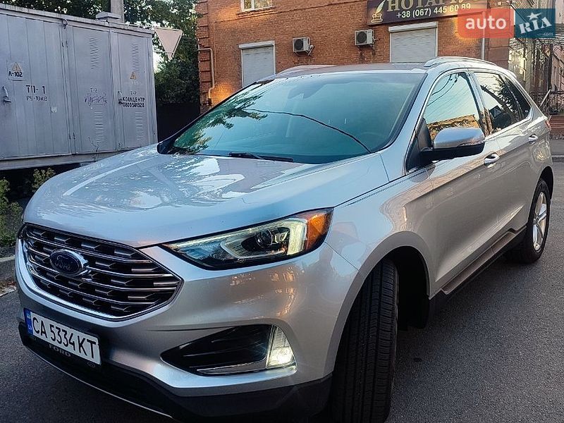 Позашляховик / Кросовер Ford Edge 2019 в Умані