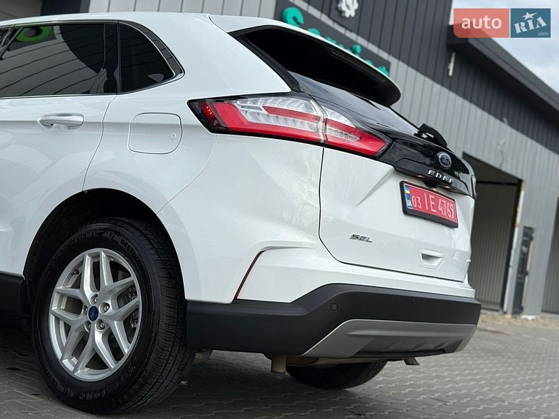Позашляховик / Кросовер Ford Edge 2022 в Володимирі