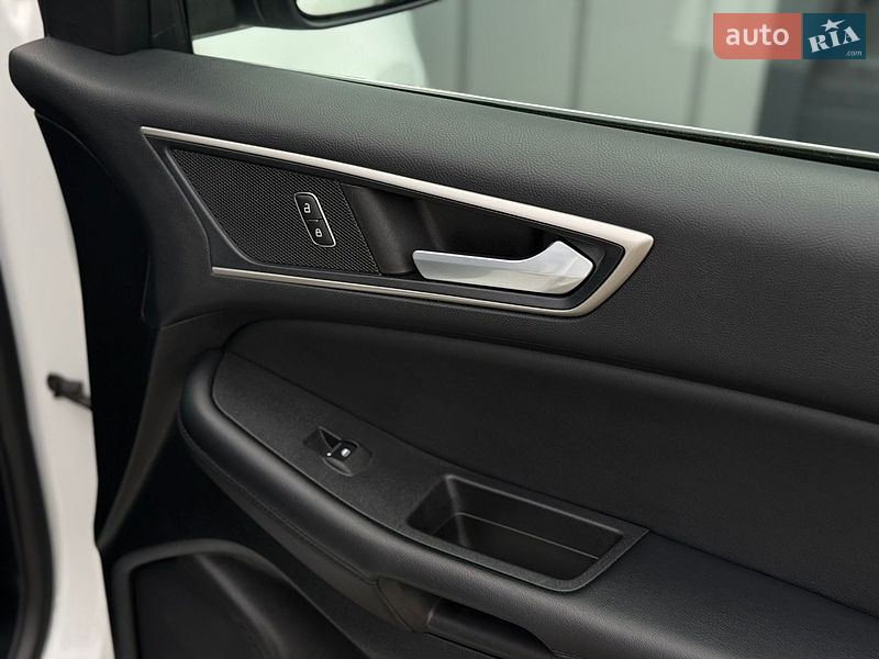 Позашляховик / Кросовер Ford Edge 2022 в Володимирі