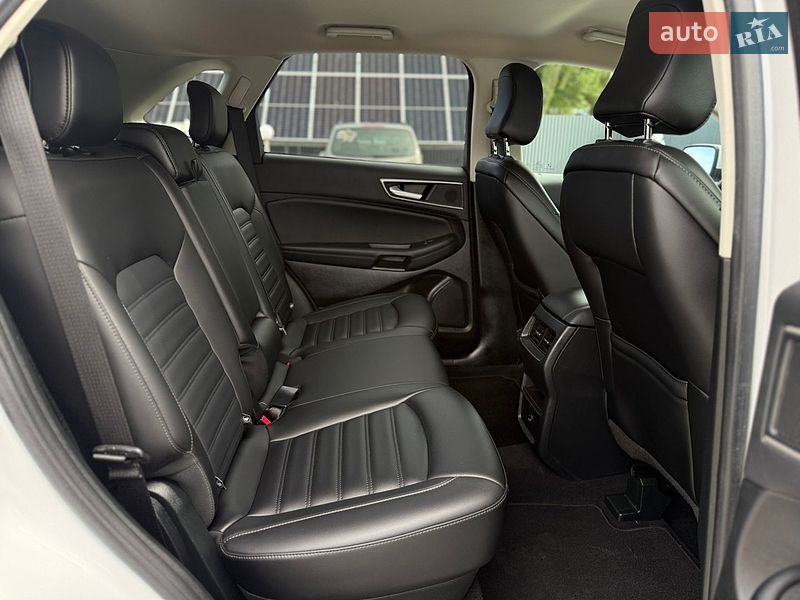 Позашляховик / Кросовер Ford Edge 2022 в Володимирі