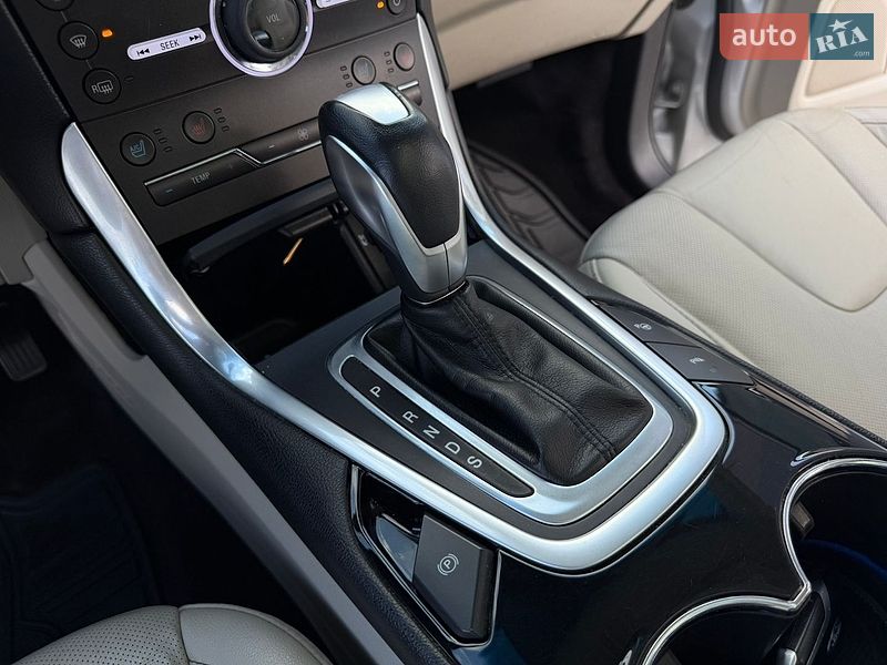 Внедорожник / Кроссовер Ford Edge 2015 в Ивано-Франковске