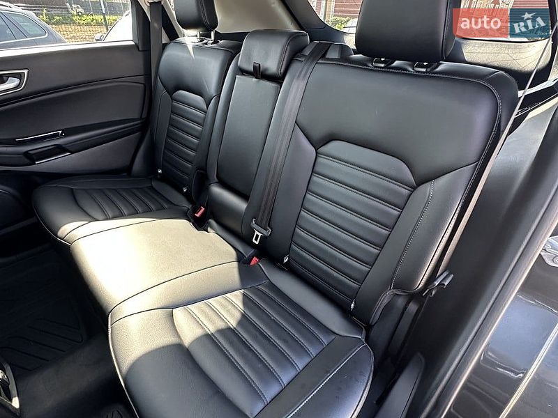 Позашляховик / Кросовер Ford Edge 2020 в Білогородці