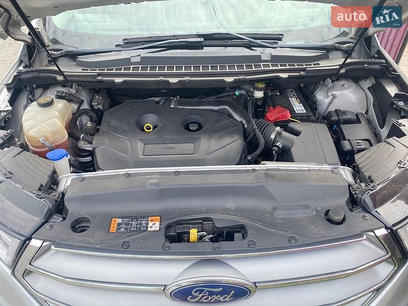 Внедорожник / Кроссовер Ford Edge 2016 в Полонном
