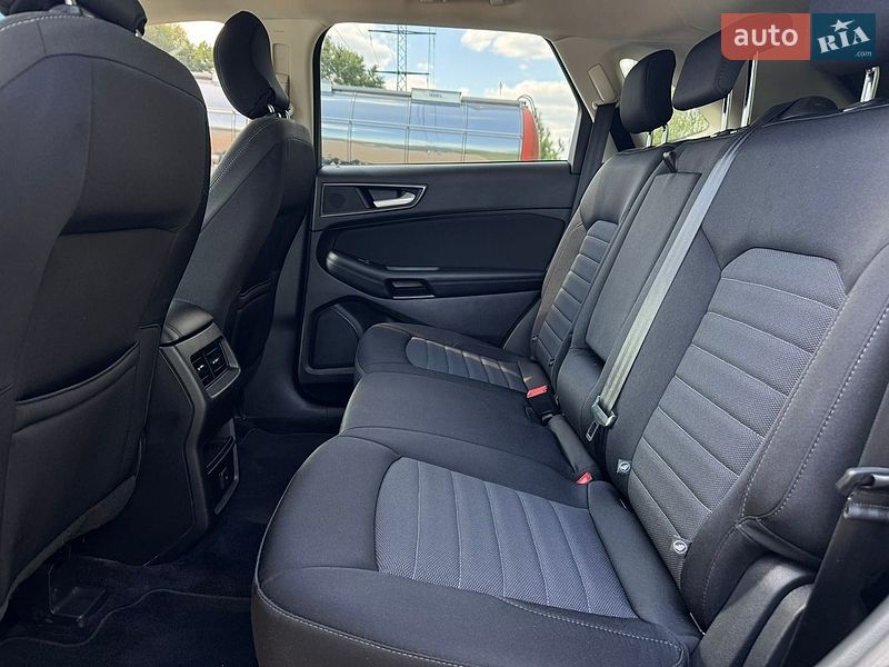 Позашляховик / Кросовер Ford Edge 2018 в Києві