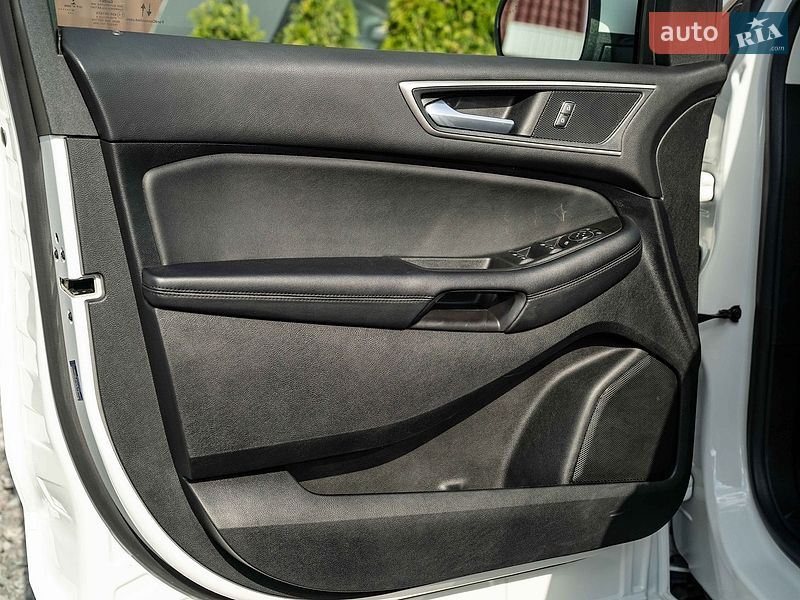 Позашляховик / Кросовер Ford Edge 2023 в Чернівцях