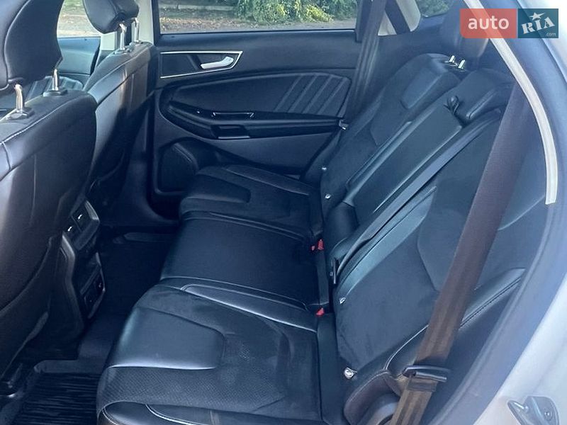 Внедорожник / Кроссовер Ford Edge 2016 в Черновцах