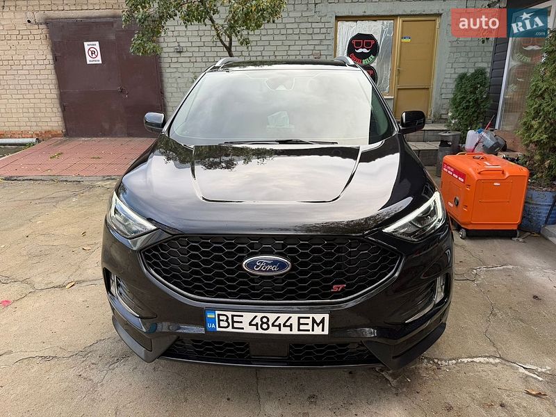 Внедорожник / Кроссовер Ford Edge 2022 в Первомайске
