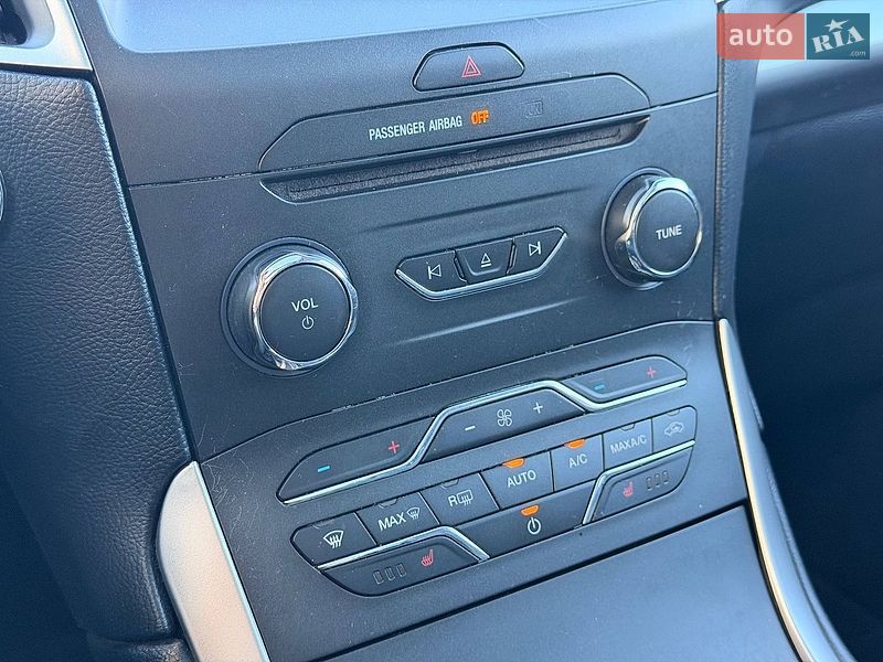 Позашляховик / Кросовер Ford Edge 2017 в Кривому Розі
