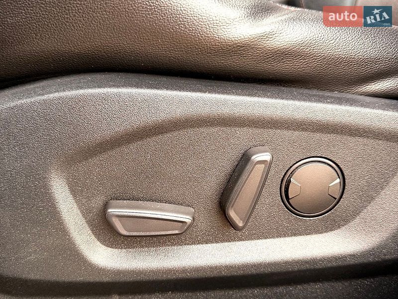 Позашляховик / Кросовер Ford Edge 2020 в Сумах