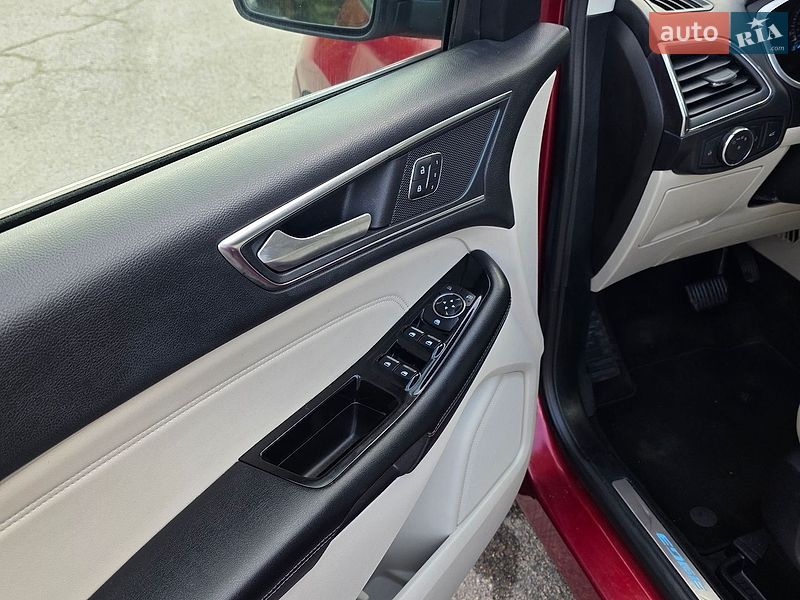 Внедорожник / Кроссовер Ford Edge 2018 в Запорожье