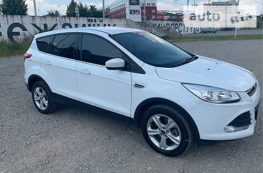 Внедорожник / Кроссовер Ford Escape 2016 в Тернополе