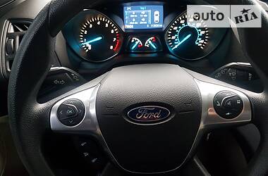 Внедорожник / Кроссовер Ford Escape 2015 в Киеве