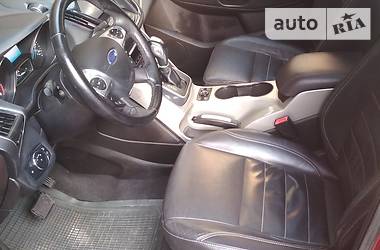 Внедорожник / Кроссовер Ford Escape 2013 в 