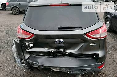 Внедорожник / Кроссовер Ford Escape 2016 в 