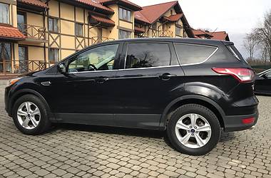Позашляховик / Кросовер Ford Escape 2013 в 