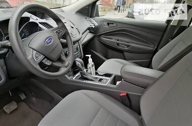 Позашляховик / Кросовер Ford Escape 2018 в 
