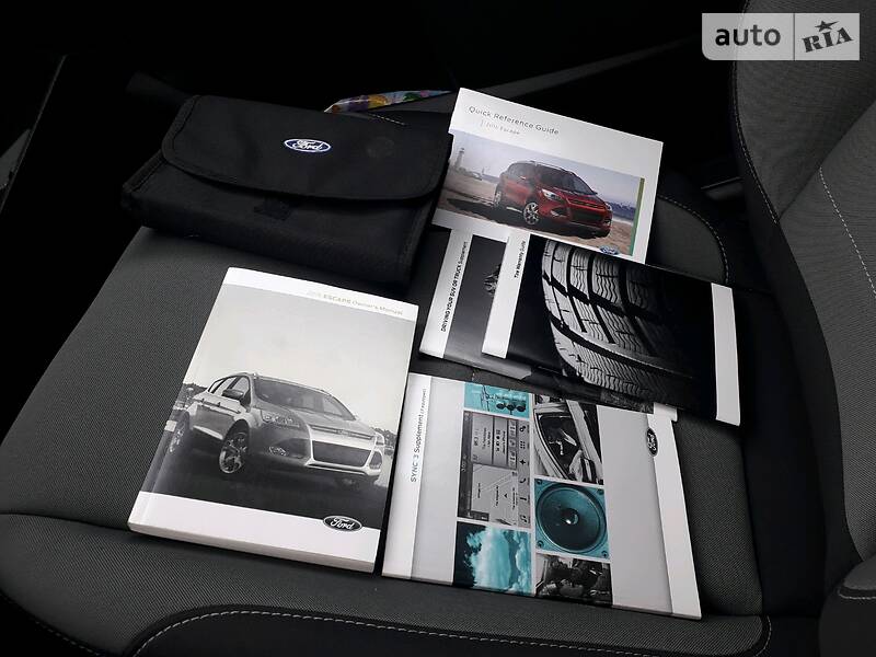 Позашляховик / Кросовер Ford Escape 2015 в Борщеві