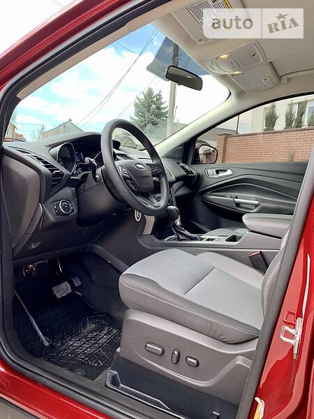 Позашляховик / Кросовер Ford Escape 2016 в Дніпрі фото 16 Позашляховик / Кросовер Ford Escape 2016 в Дніпрі