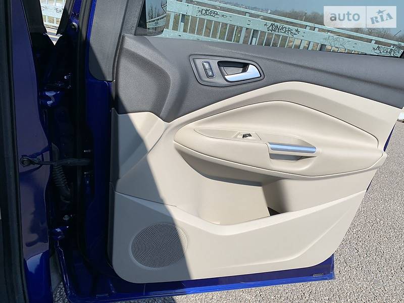 Позашляховик / Кросовер Ford Escape 2015 в Запоріжжі фото 23 Позашляховик / Кросовер Ford Escape 2015 в Запоріжжі