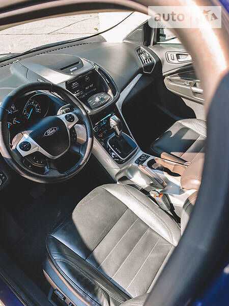 Позашляховик / Кросовер Ford Escape 2013 в Полтаві