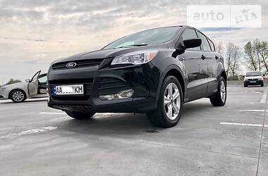 Позашляховик / Кросовер Ford Escape 2014 в 