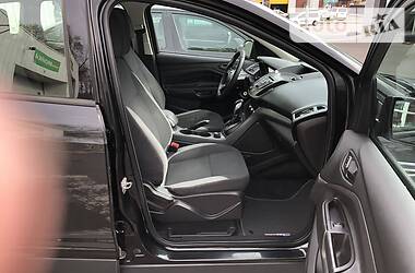 Позашляховик / Кросовер Ford Escape 2014 в 