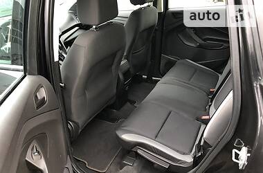 Позашляховик / Кросовер Ford Escape 2014 в 
