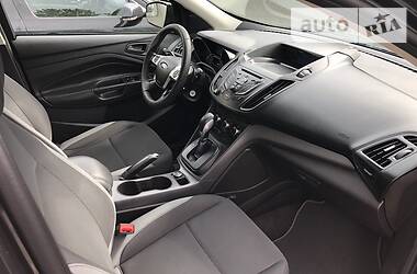 Позашляховик / Кросовер Ford Escape 2014 в 