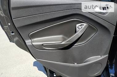 Позашляховик / Кросовер Ford Escape 2013 в 