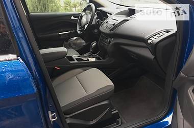 Позашляховик / Кросовер Ford Escape 2017 в 