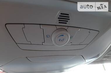 Внедорожник / Кроссовер Ford Escape 2015 в 