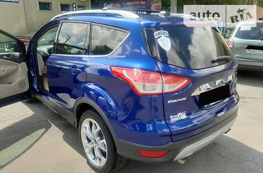 Внедорожник / Кроссовер Ford Escape 2015 в 