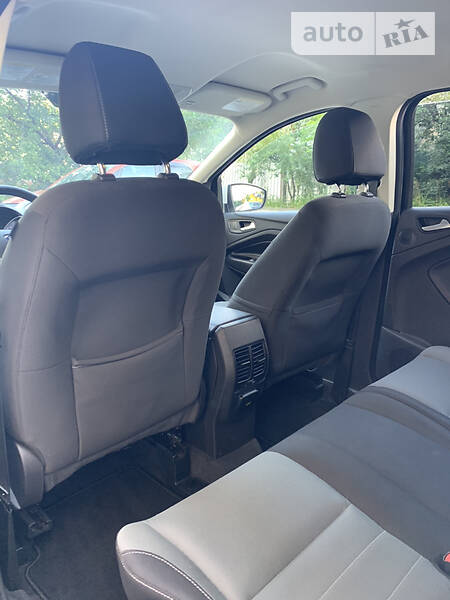 Позашляховик / Кросовер Ford Escape 2015 в Києві фото 13 Позашляховик / Кросовер Ford Escape 2015 в Києві
