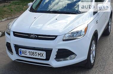 Позашляховик / Кросовер Ford Escape 2016 в 