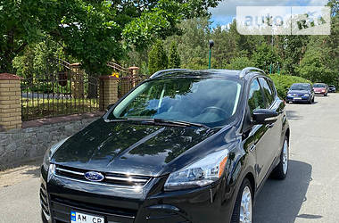 Внедорожник / Кроссовер Ford Escape 2013 в Малине