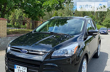 Внедорожник / Кроссовер Ford Escape 2013 в Малине