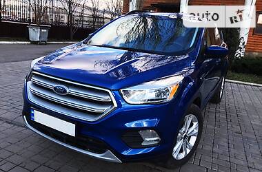Позашляховик / Кросовер Ford Escape 2017 в 