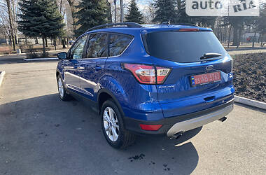 Позашляховик / Кросовер Ford Escape 2018 в Покровську