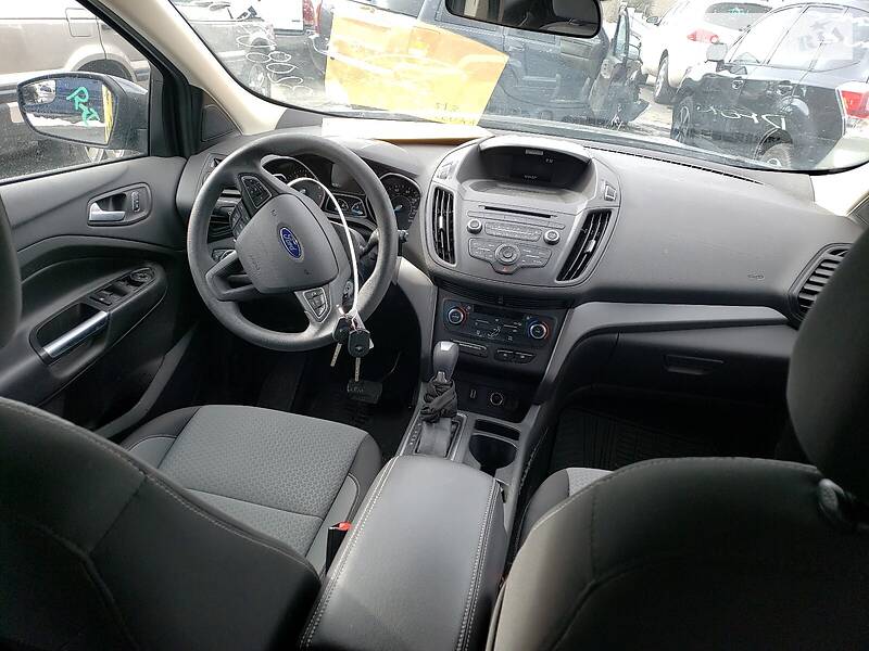 Внедорожник / Кроссовер Ford Escape 2017 в Тернополе