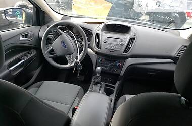 Внедорожник / Кроссовер Ford Escape 2017 в 