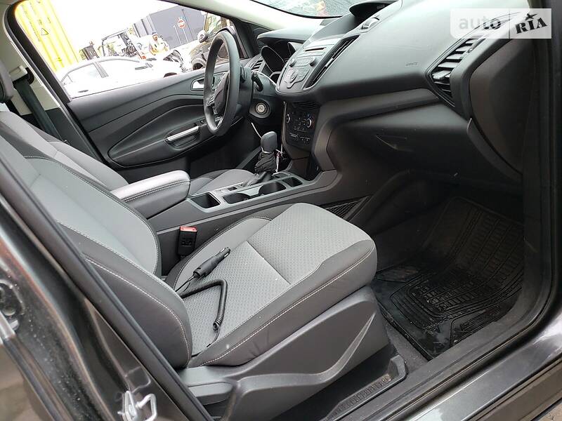 Внедорожник / Кроссовер Ford Escape 2017 в Тернополе
