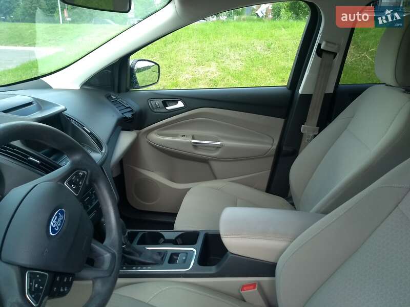Внедорожник / Кроссовер Ford Escape 2018 в Львове фото 5 Внедорожник / Кроссовер Ford Escape 2018 в Львове