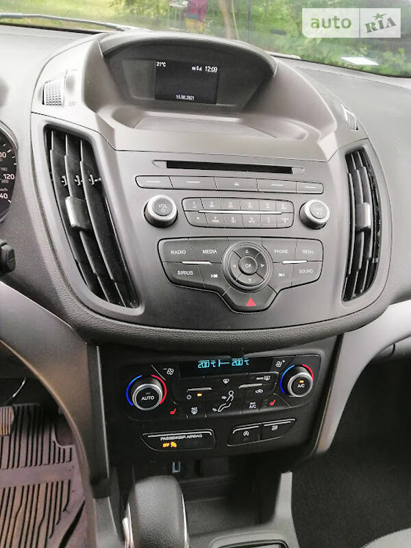 Внедорожник / Кроссовер Ford Escape 2018 в Золочеве