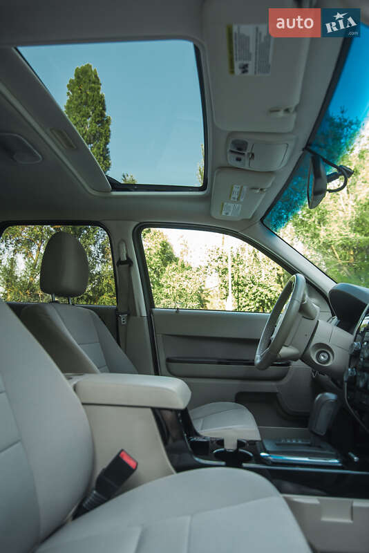 Внедорожник / Кроссовер Ford Escape 2011 в Днепре