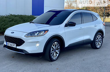 Внедорожник / Кроссовер Ford Escape 2020 в 
