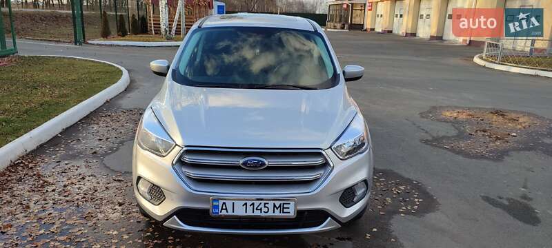 Внедорожник / Кроссовер Ford Escape 2017 в Киеве фото 3 Внедорожник / Кроссовер Ford Escape 2017 в Киеве
