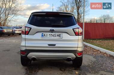 Внедорожник / Кроссовер Ford Escape 2017 в Киеве