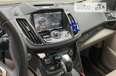 Внедорожник / Кроссовер Ford Escape 2015 в Киеве