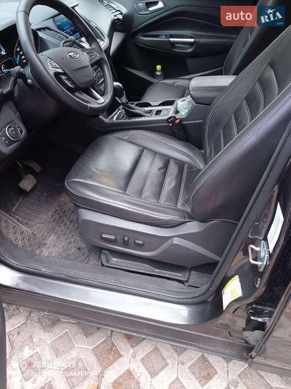 Внедорожник / Кроссовер Ford Escape 2017 в Змиеве